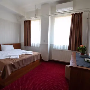 nepliget-hotel.inbudapesthotels.com/